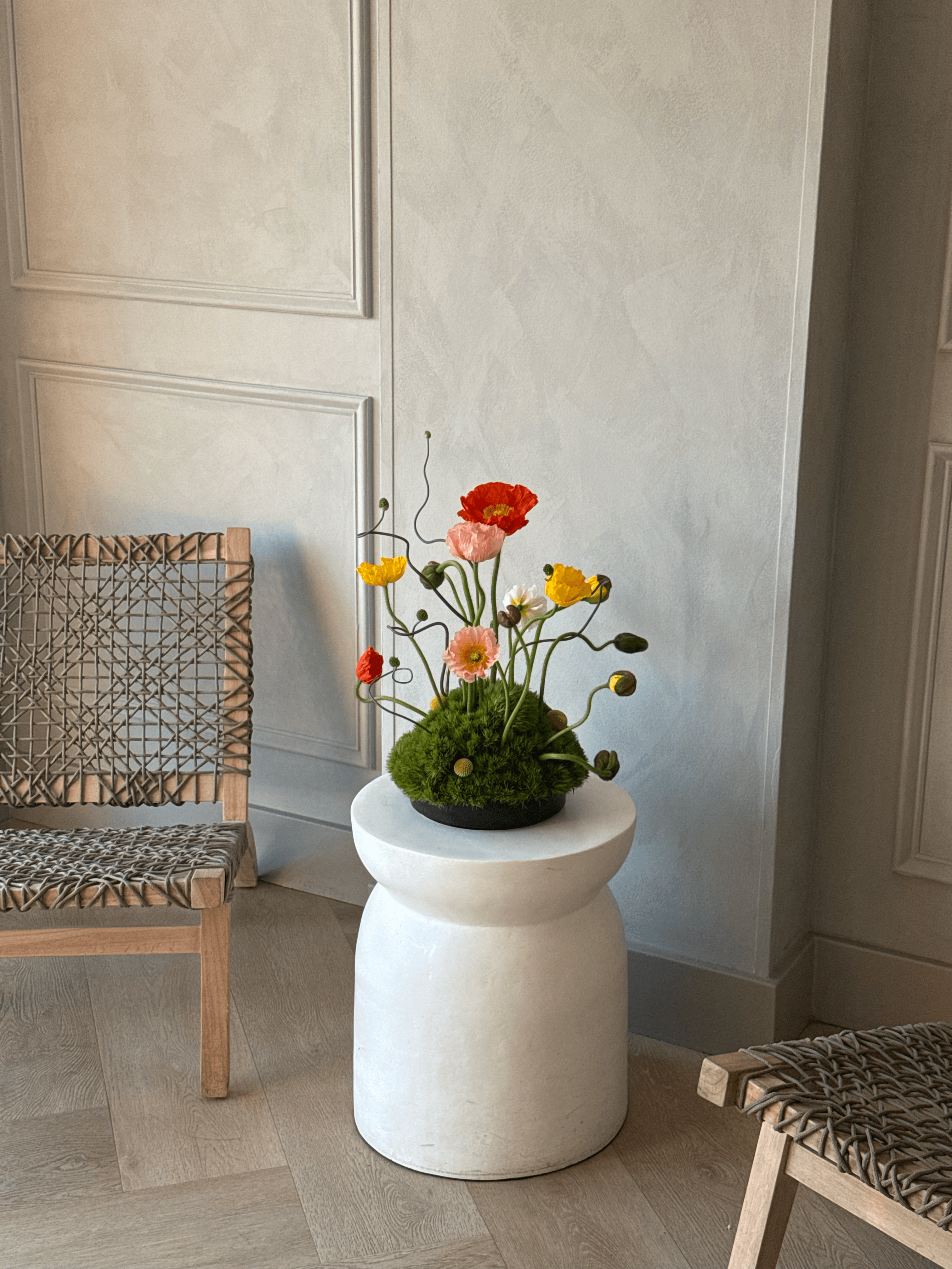 Ikebana arrangements